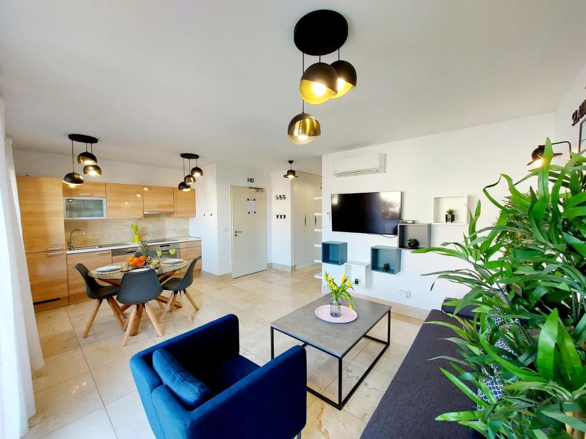 Apartment Livia 斯拉汀 外观 照片